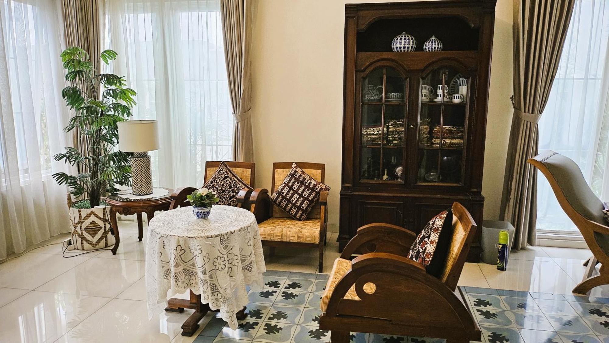Готель Surokarsan 9 House Джок'якарта Екстер'єр фото